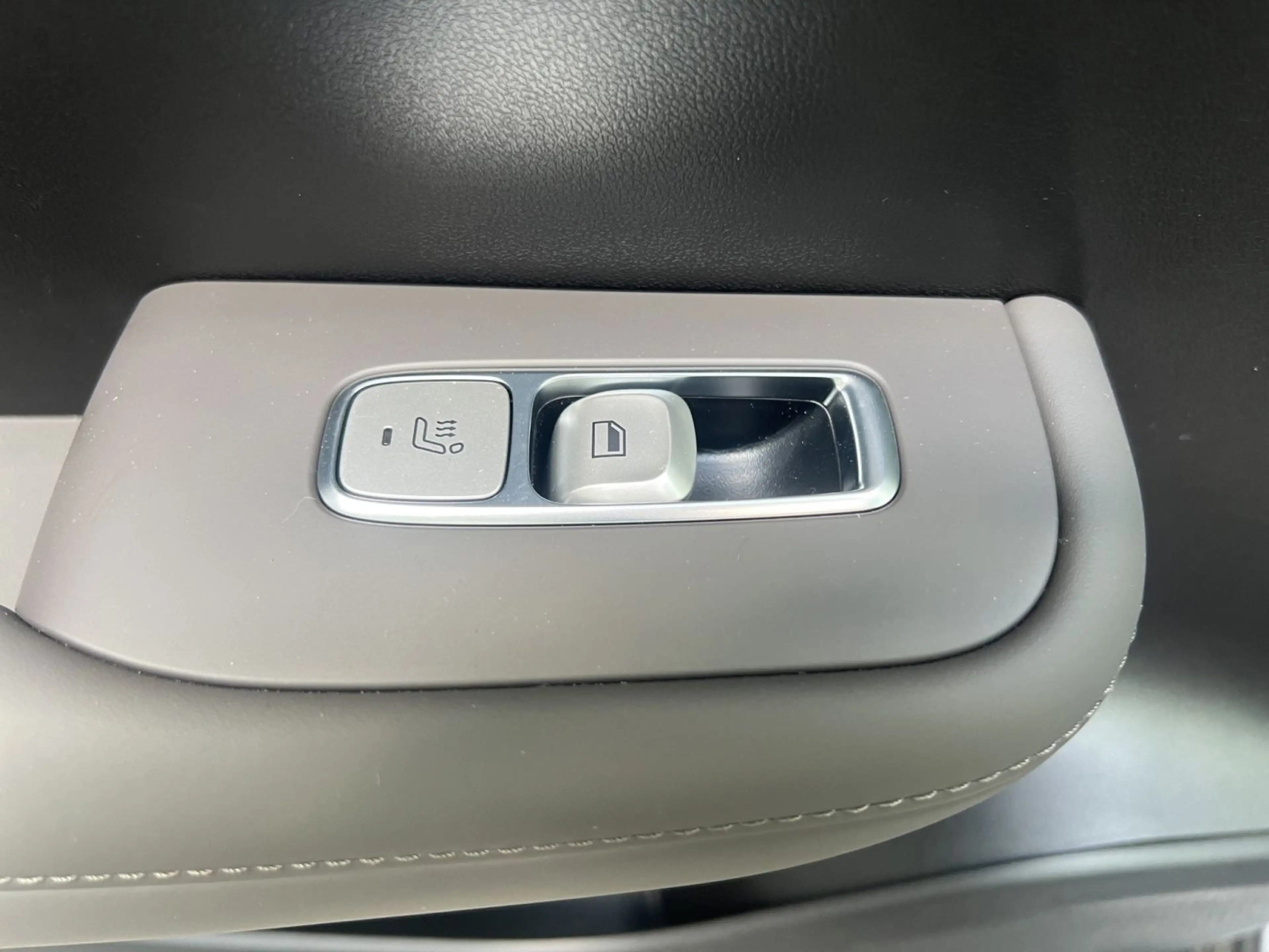 MG MGS6 EV LUXURY AWD LED NAVI 360 GRAD KAMERA PDC — photo 18