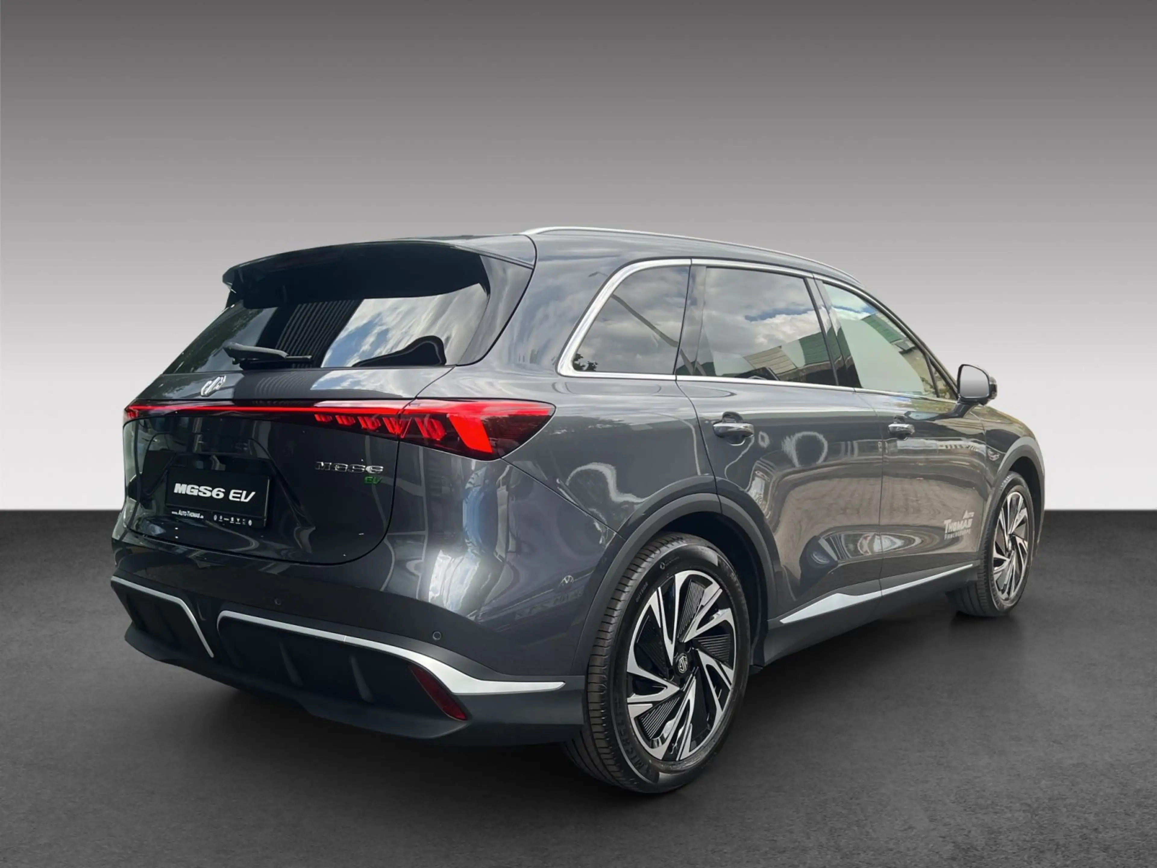 MG MGS6 EV LUXURY AWD LED NAVI 360 GRAD KAMERA PDC — photo 4