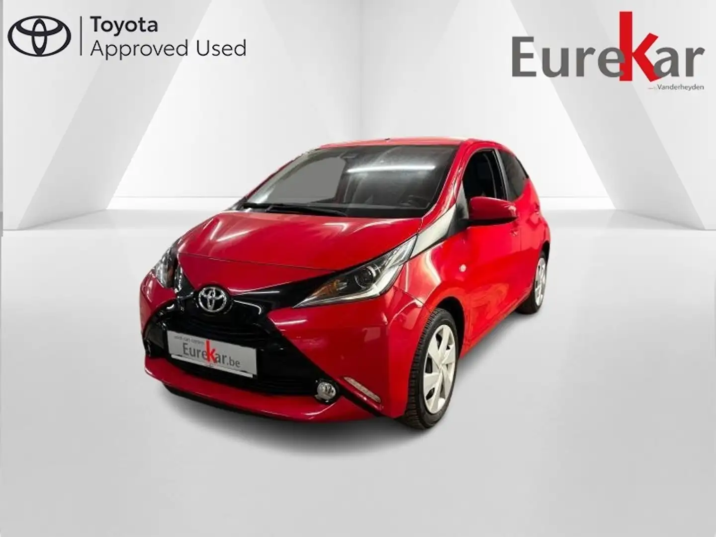 Toyota Aygo 1.0 VVT-I X-Play BOITE AUTO Rouge - 1