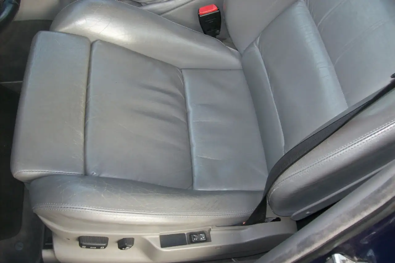 BMW 750 i Automatik (E32) AHK, foto 9