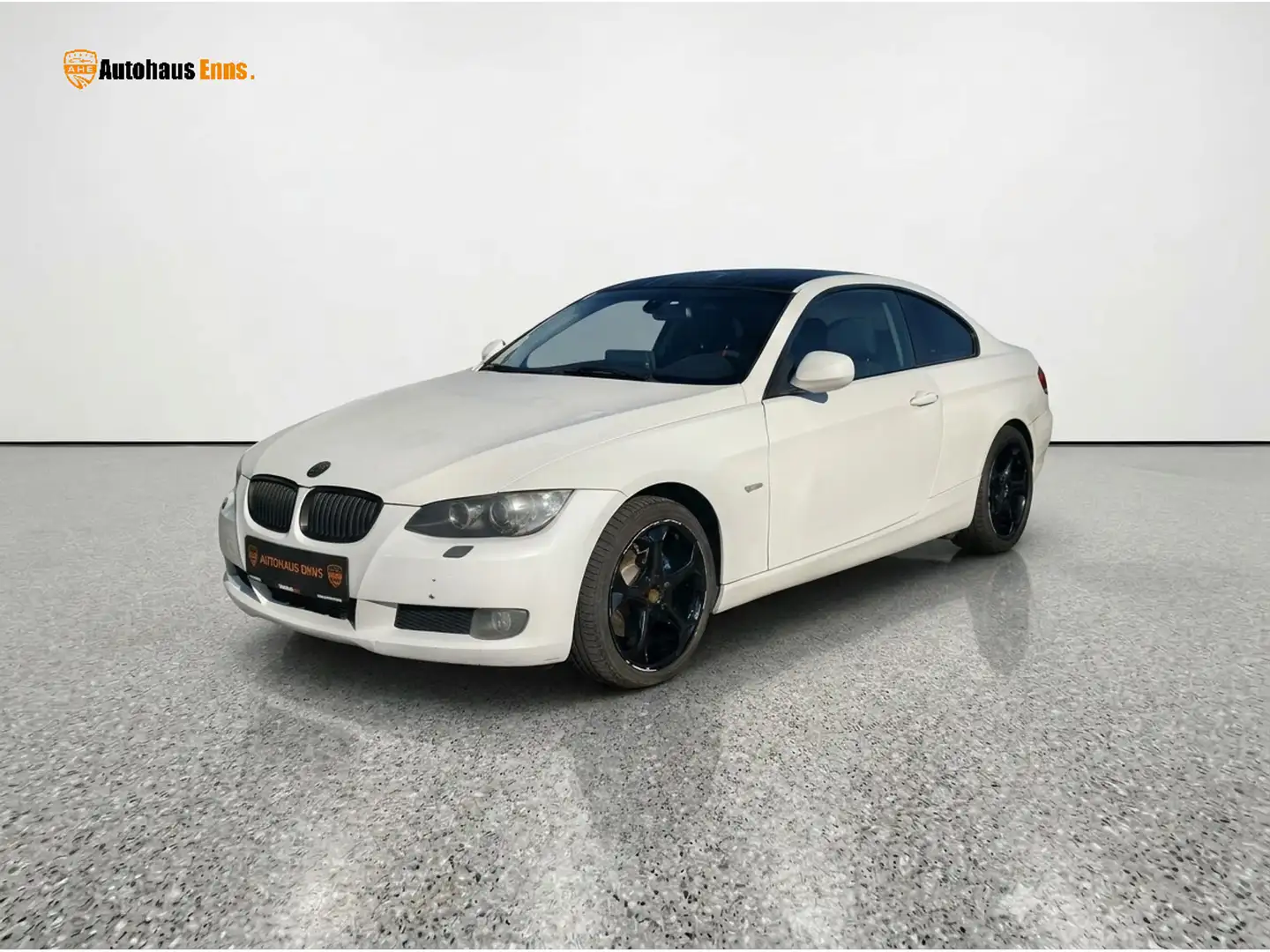 BMW 320 320d Coupe / Automatik / Klima / Tempomat / PDC / Sitzheiz. vorne / MFL / PKW / Gebrauchtfahrzeug / Baujahr 2009 / Diesel Weiß - 1