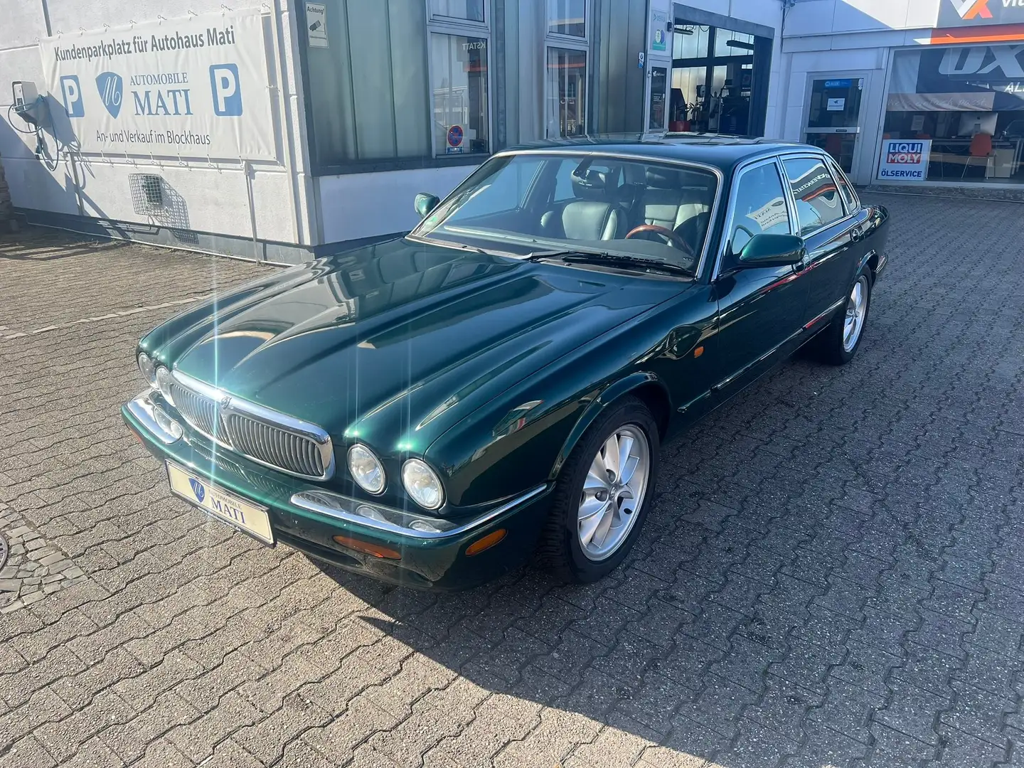 Jaguar XJ 4.0 Sovereign, in British Rac. | neue Reifen| Verde - 1