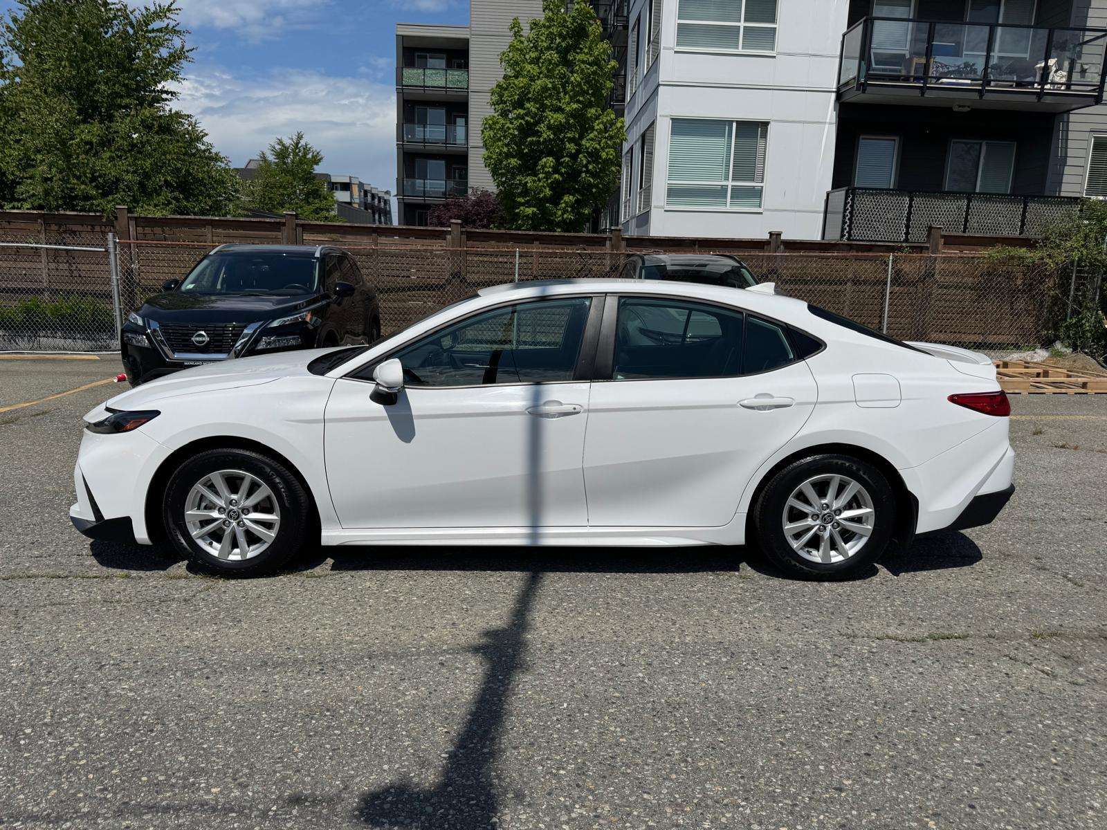 2025 Toyota Camry — view 8