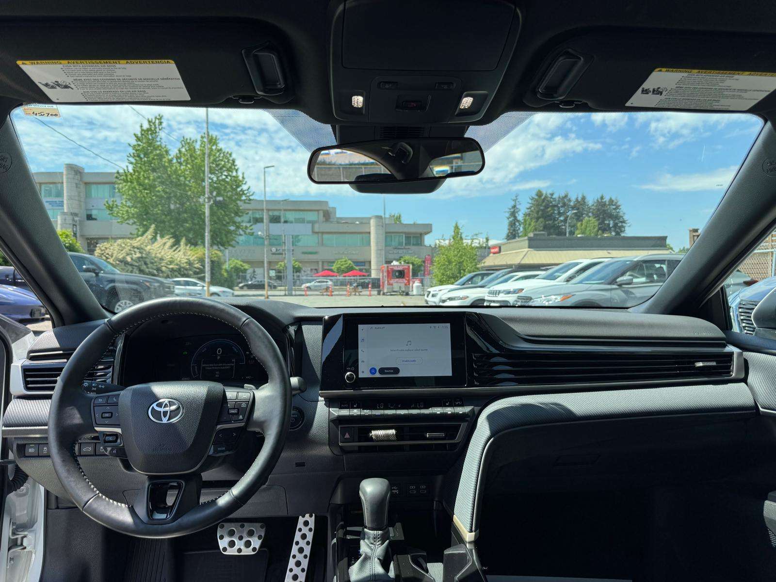 2025 Toyota Camry — view 14