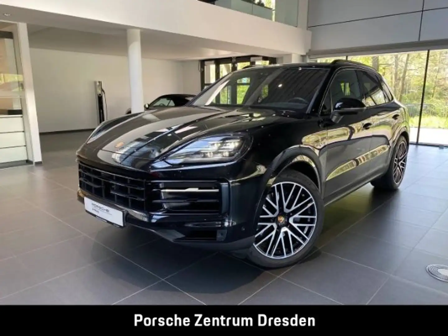 Porsche Cayenne E-Hybrid AHK SH v+h 22" Luft Inno Bose Schwarz - 1