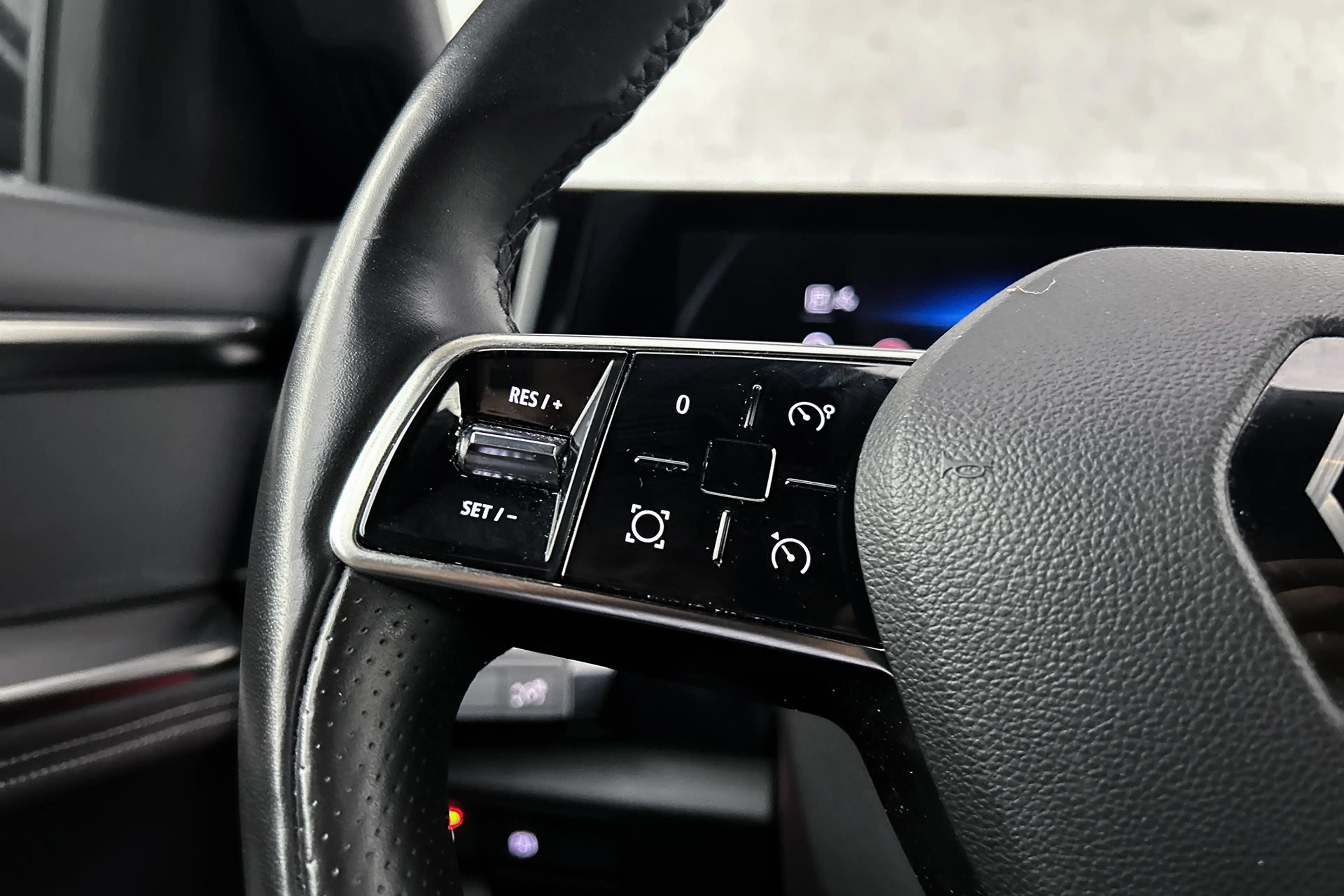 Renault Austral 1.2 E-Tech full hybrid 200 techno | Camera | Half — photo 17