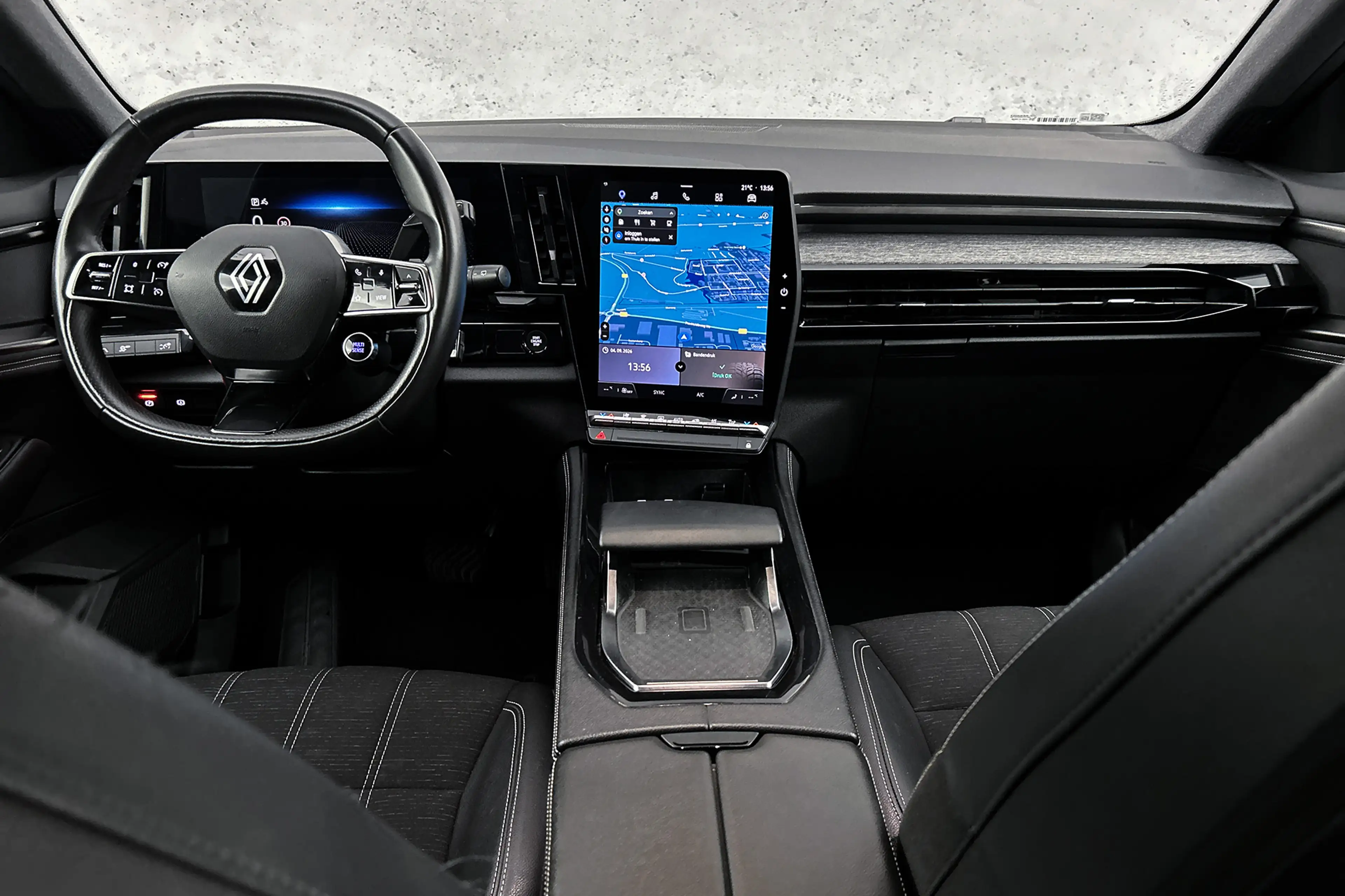Renault Austral 1.2 E-Tech full hybrid 200 techno | Camera | Half — photo 2
