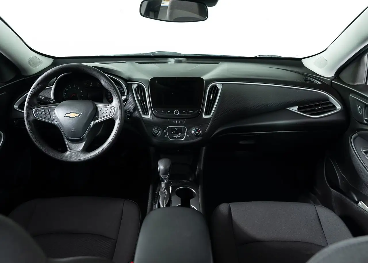 Chevrolet Malibu снимка Chevrolet Malibu
