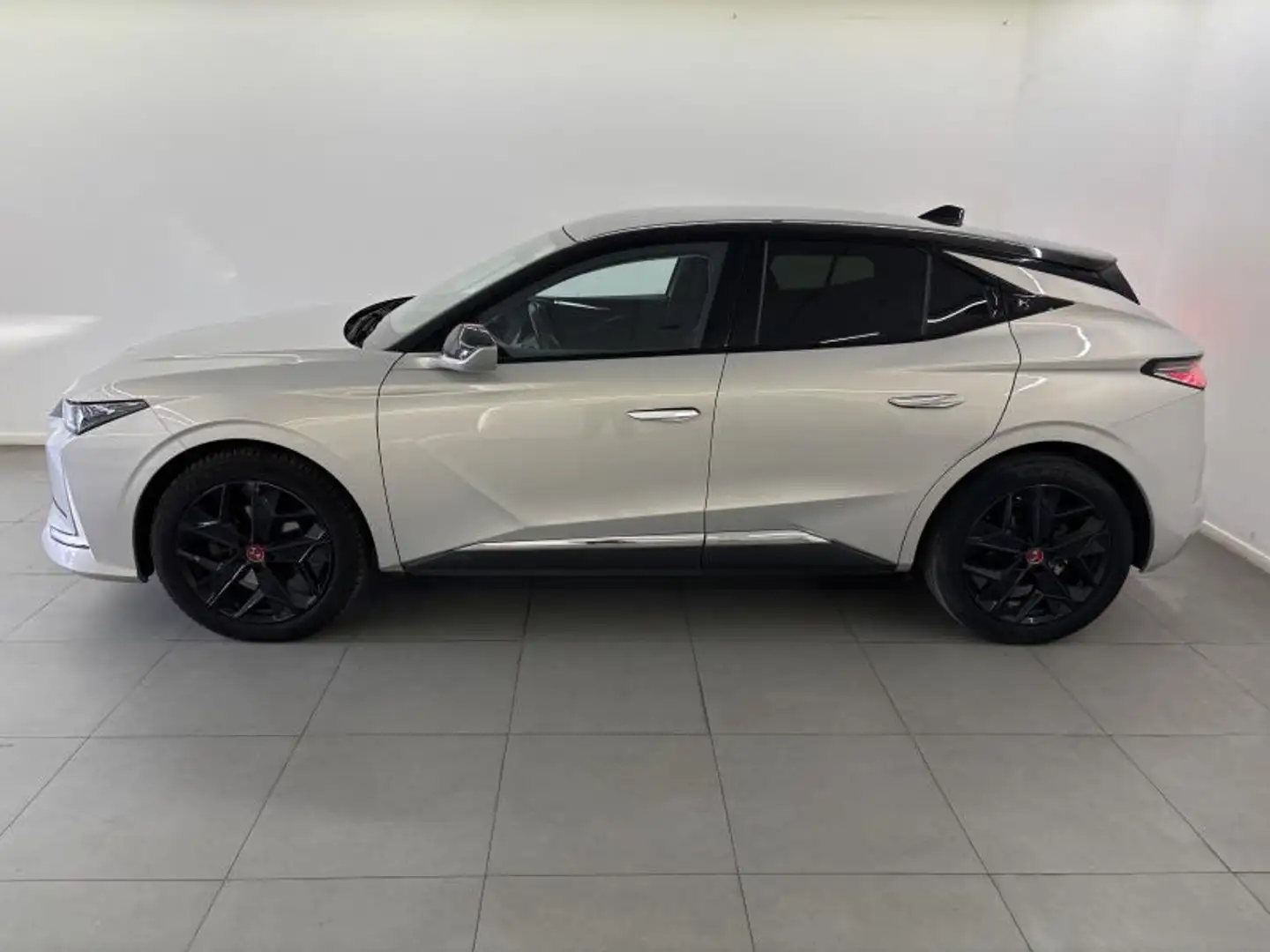 DS Automobiles DS 4 Performance Line Beige - 2