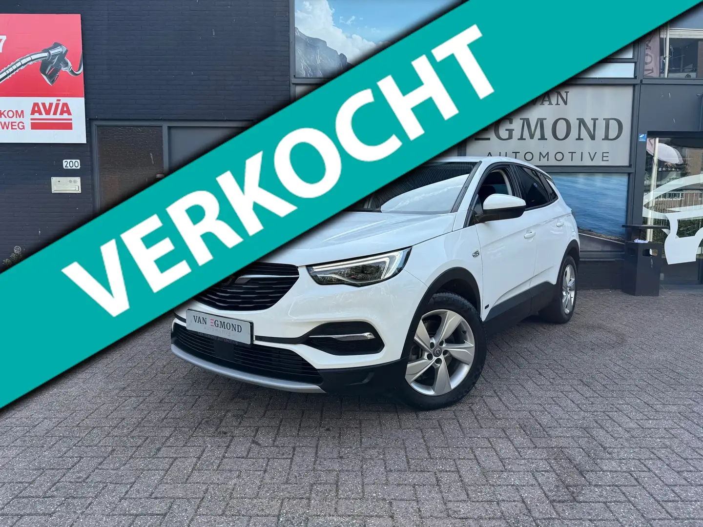 Opel Grandland X 1.6 Turbo Plug-In Hybrid 4x4 Business Elegance 225 Wit - 1