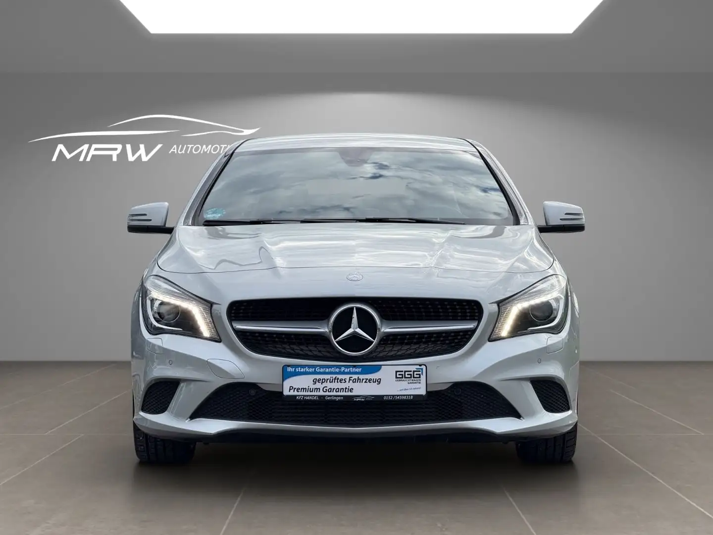 Mercedes-Benz CLA 180 Shooting Brake NAVI KAMERA LEDER XENON Argent - 2