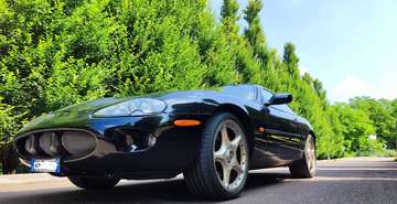 XKR Coupe 4.0 R Performance
