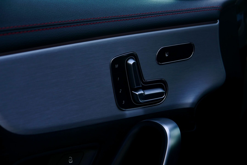 Mercedes-Benz CLA 200 d AMG Line Aut. *Panorama - Night Paket* — photo 10
