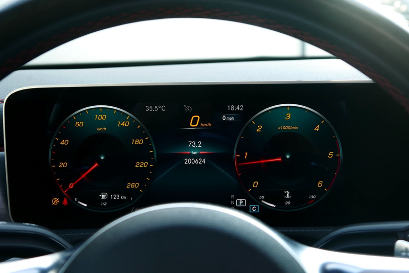 Mercedes-Benz CLA 200 d AMG Line Aut. *Panorama - Night Paket* — photo 14