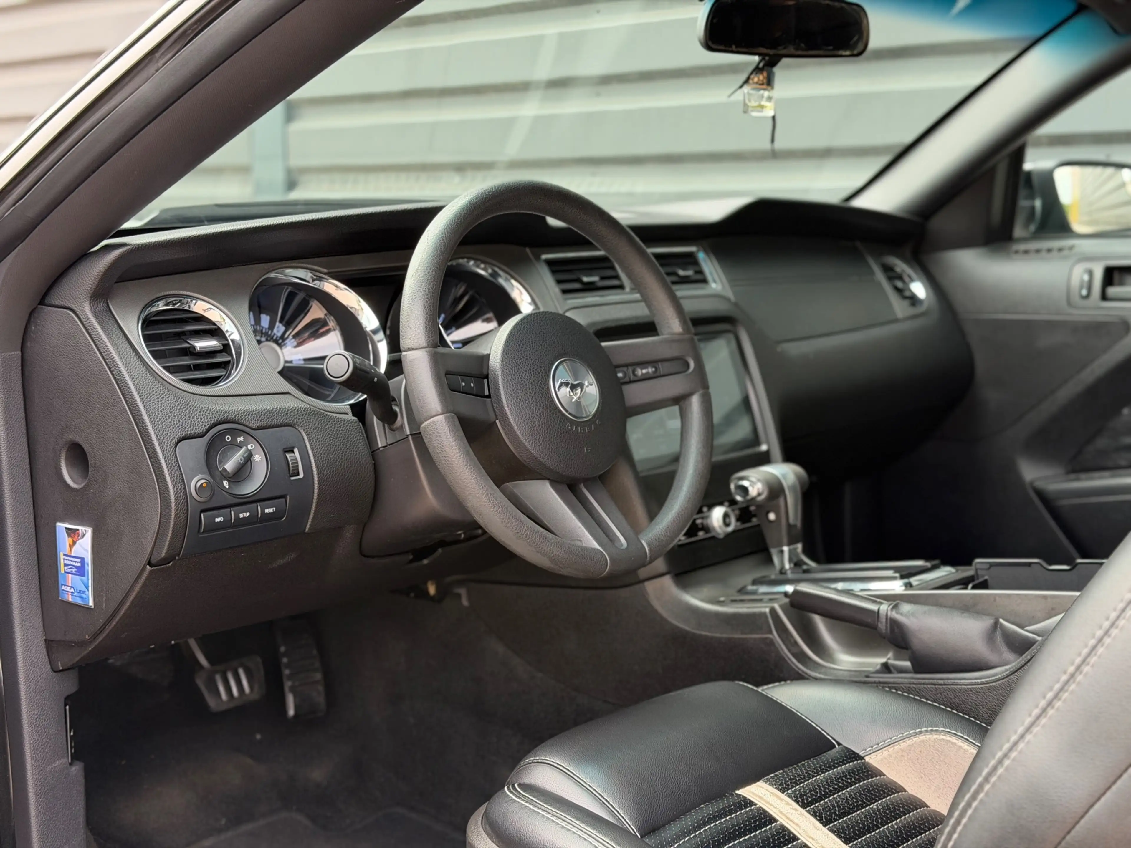 Ford Mustang 5.0 V8 GT Automaat 418PK 20inch / APK — photo 11