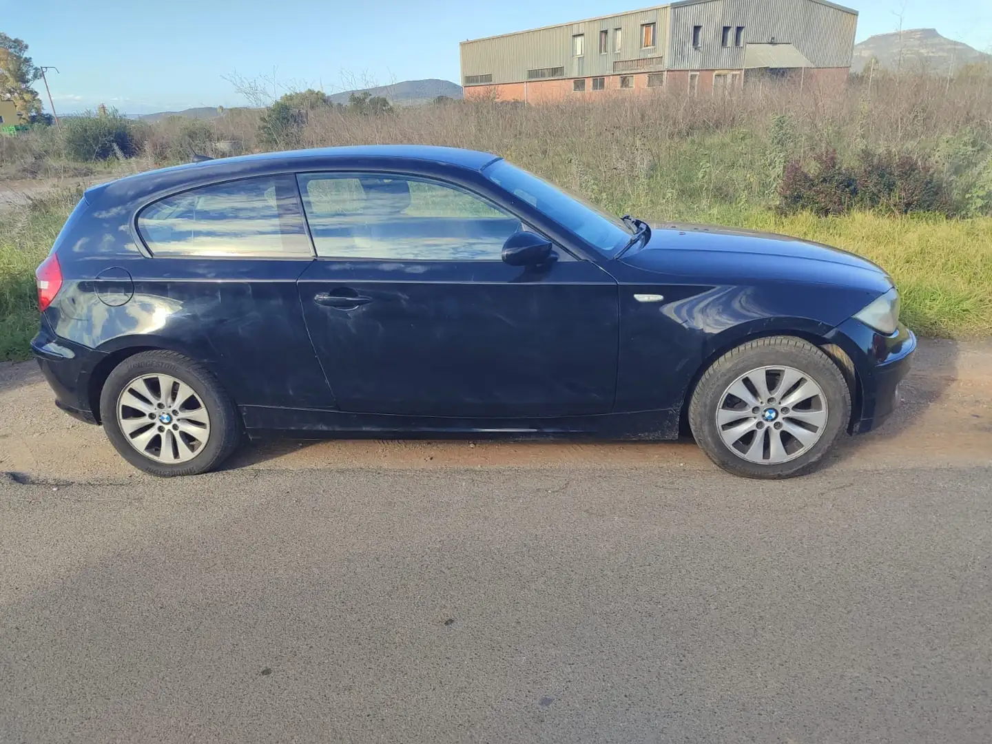 BMW 116 116d 3p 2.0 Attiva 116cv dpf - 2