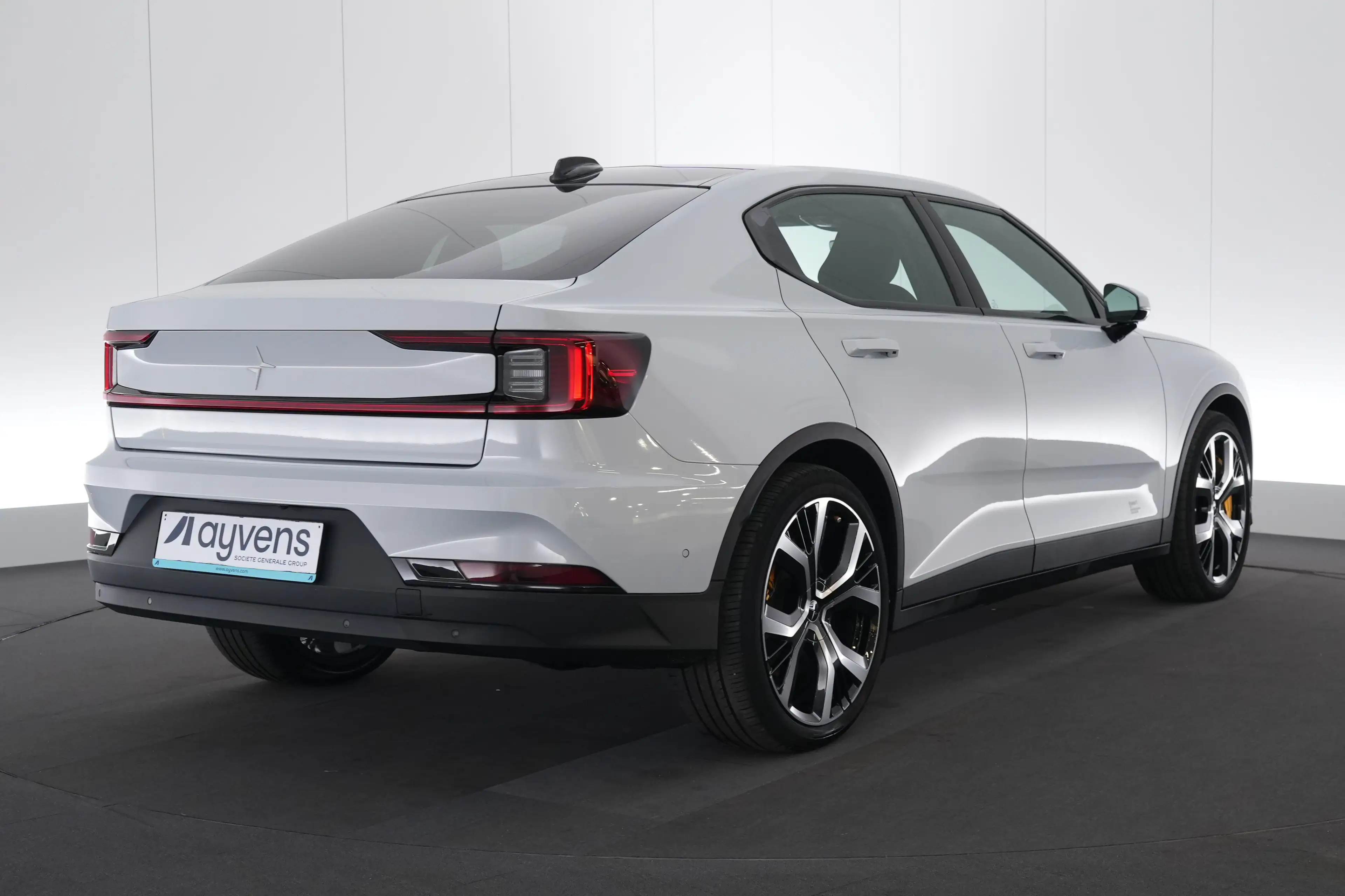 Polestar 2 78 kWh Dual Motor Plus Pilot Performance LED GPS P — photo 7