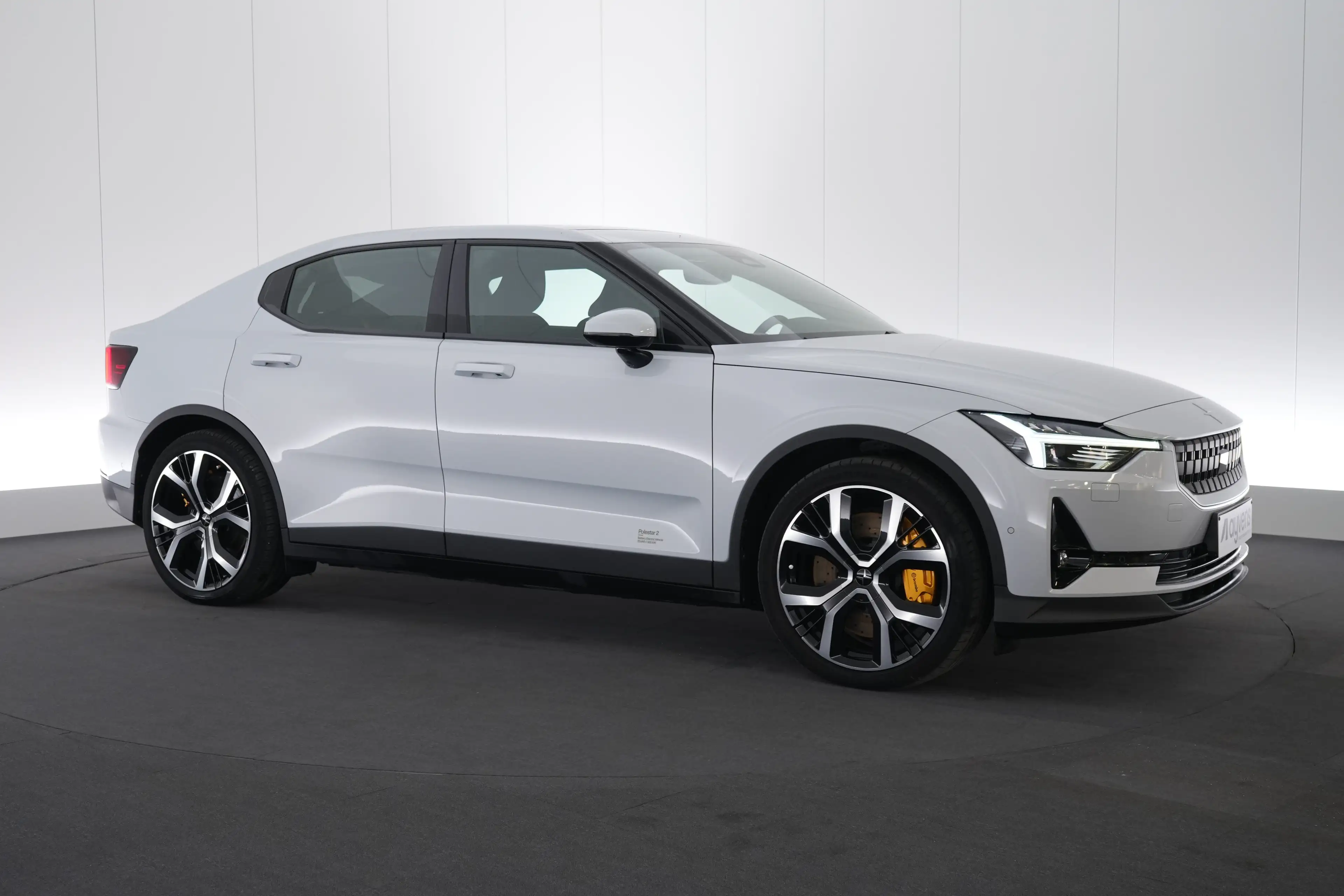Polestar 2 78 kWh Dual Motor Plus Pilot Performance LED GPS P — photo 4