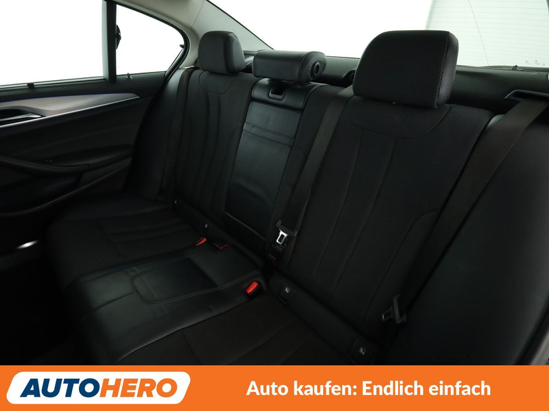 BMW 530 530e Sport Line Aut.*NAV*HUD*ACC*CAM*PDC*SHZ*ALU* — photo 14