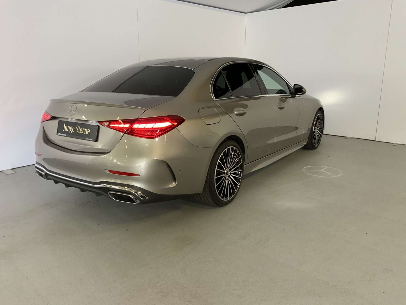 Mercedes-Benz C 180