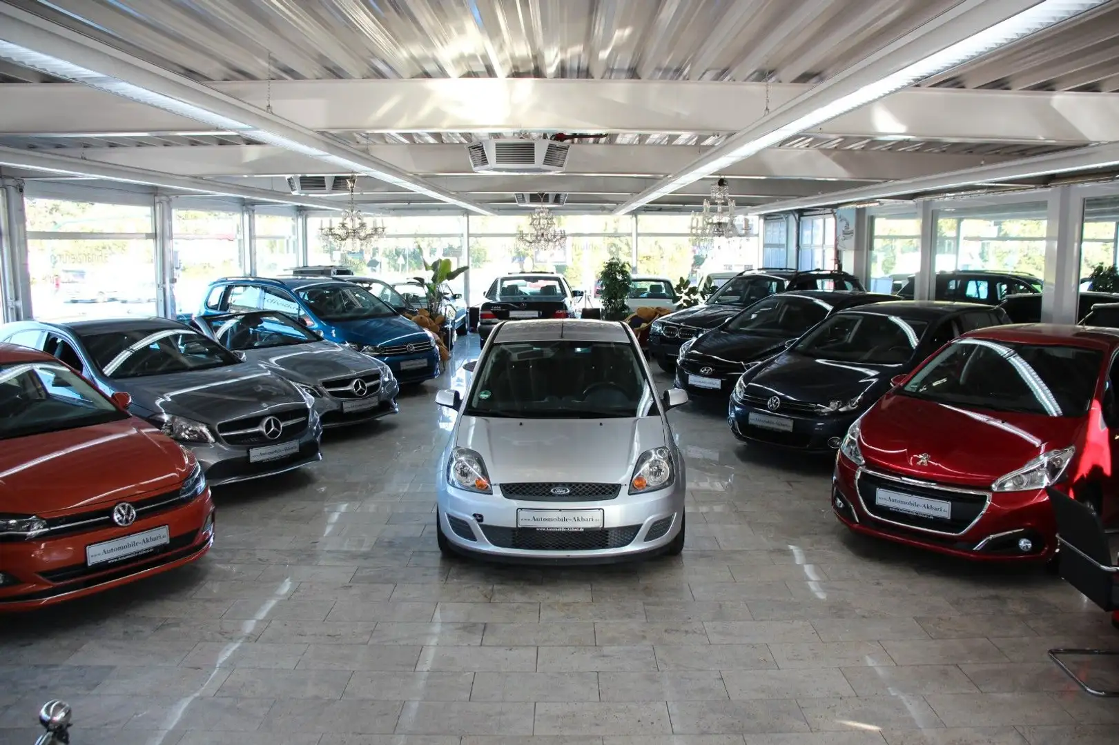 Ford Fiesta Fun X Grau - 1