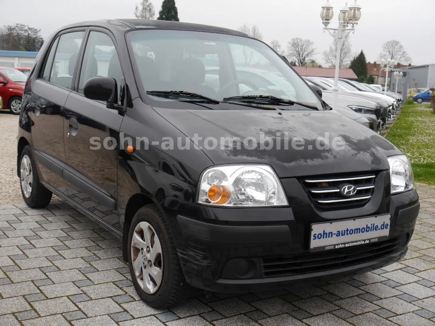 Hyundai Atos 1.1 Comfort Automatik/Klima/nur 102.000 km crna - 2