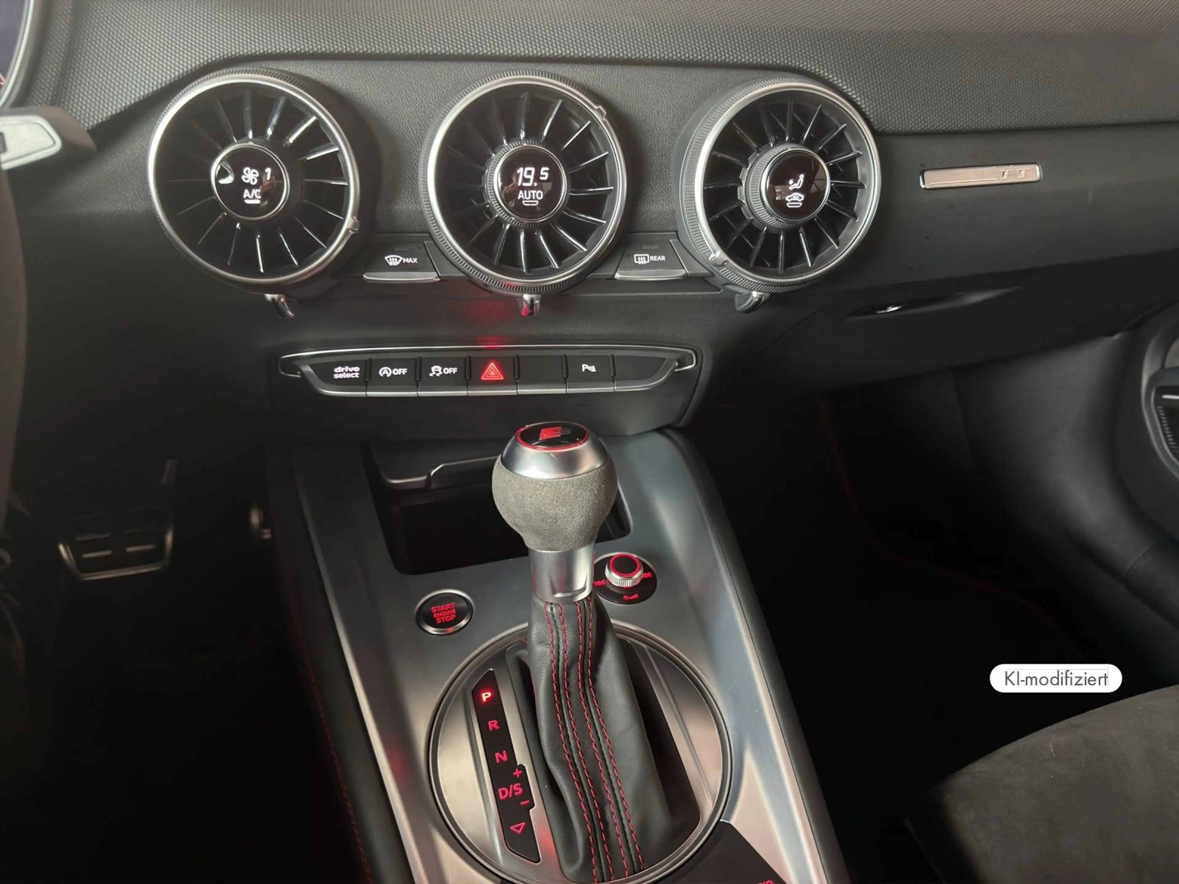 Audi TT 40 TFSI 145(197) kW(PS) S tronic — photo 12