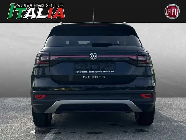 Volkswagen T-Cross view 4