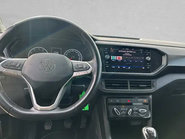 Volkswagen T-Cross view 9