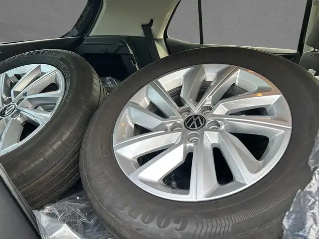 Volkswagen T-Cross view 10