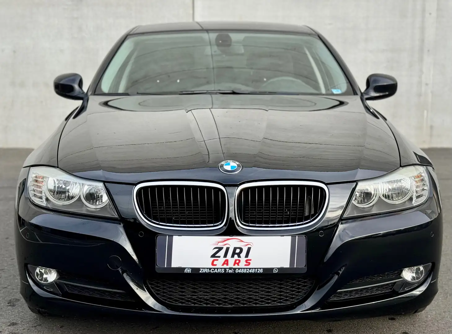 BMW 318 DPF Aut. only 99dkm - 1year garantie Zwart - 2