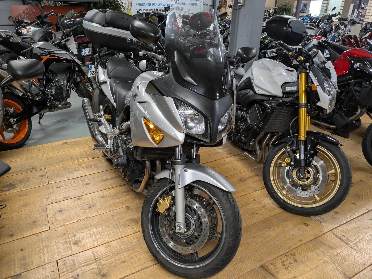 Honda CBF 600 Gris - 1