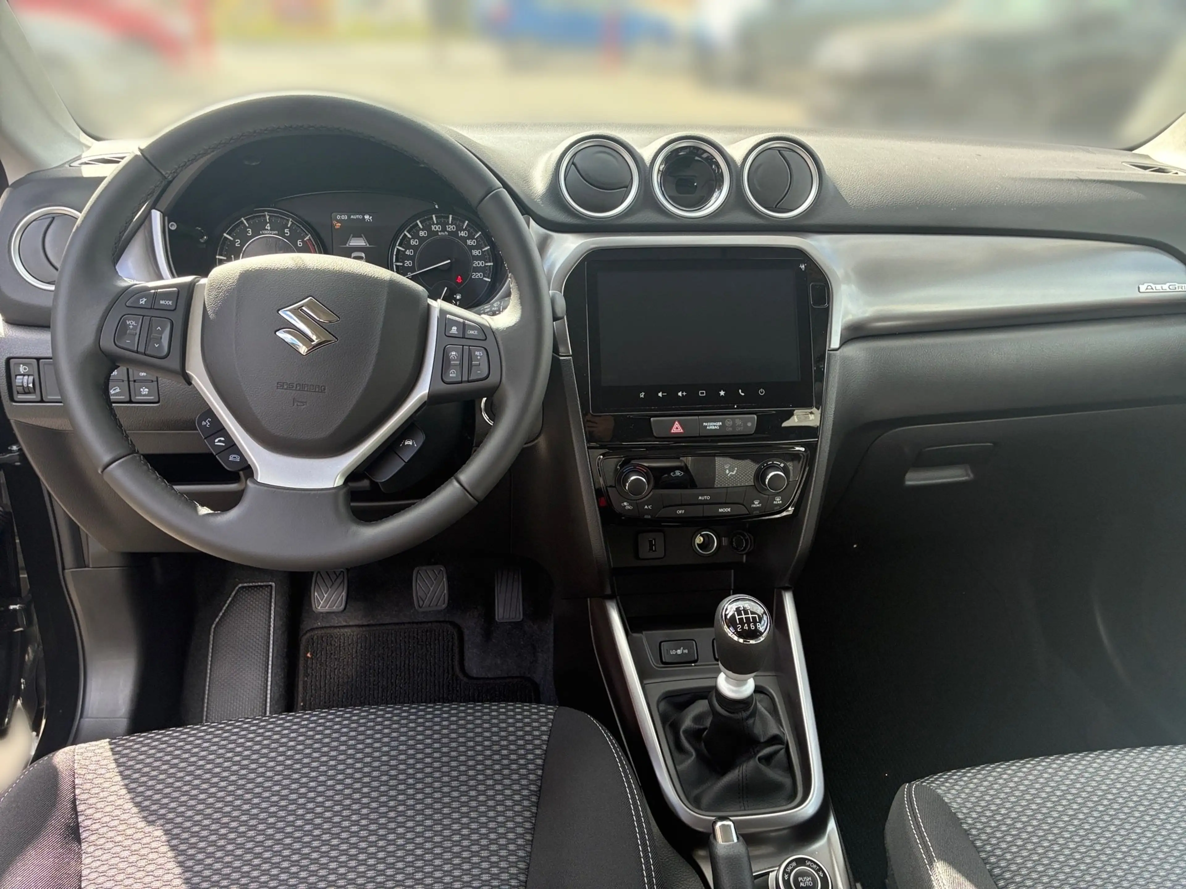 Suzuki Vitara ALLGRIP shine — photo 15