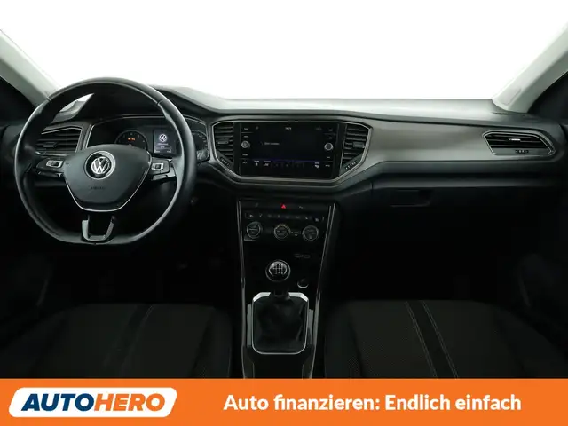 Volkswagen T-Roc view 12
