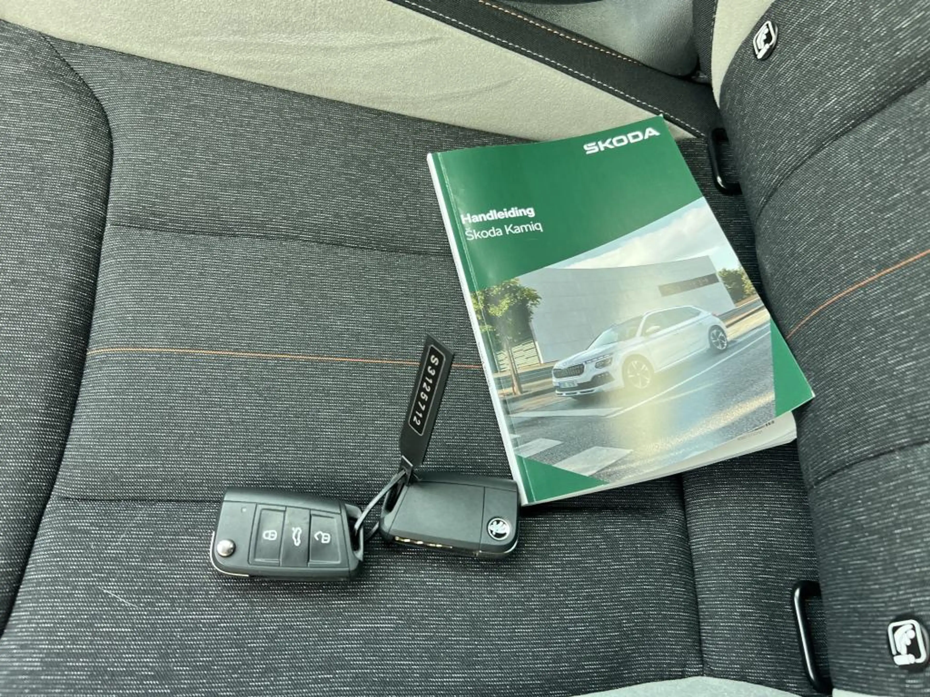 Skoda Kamiq 1.0 TSI 115pk Business Edition / Navigatie by APP — photo 13