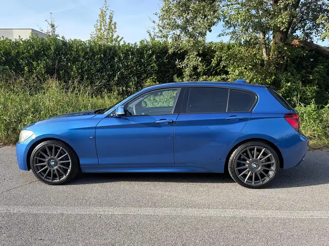 BMW 1 Series view 4