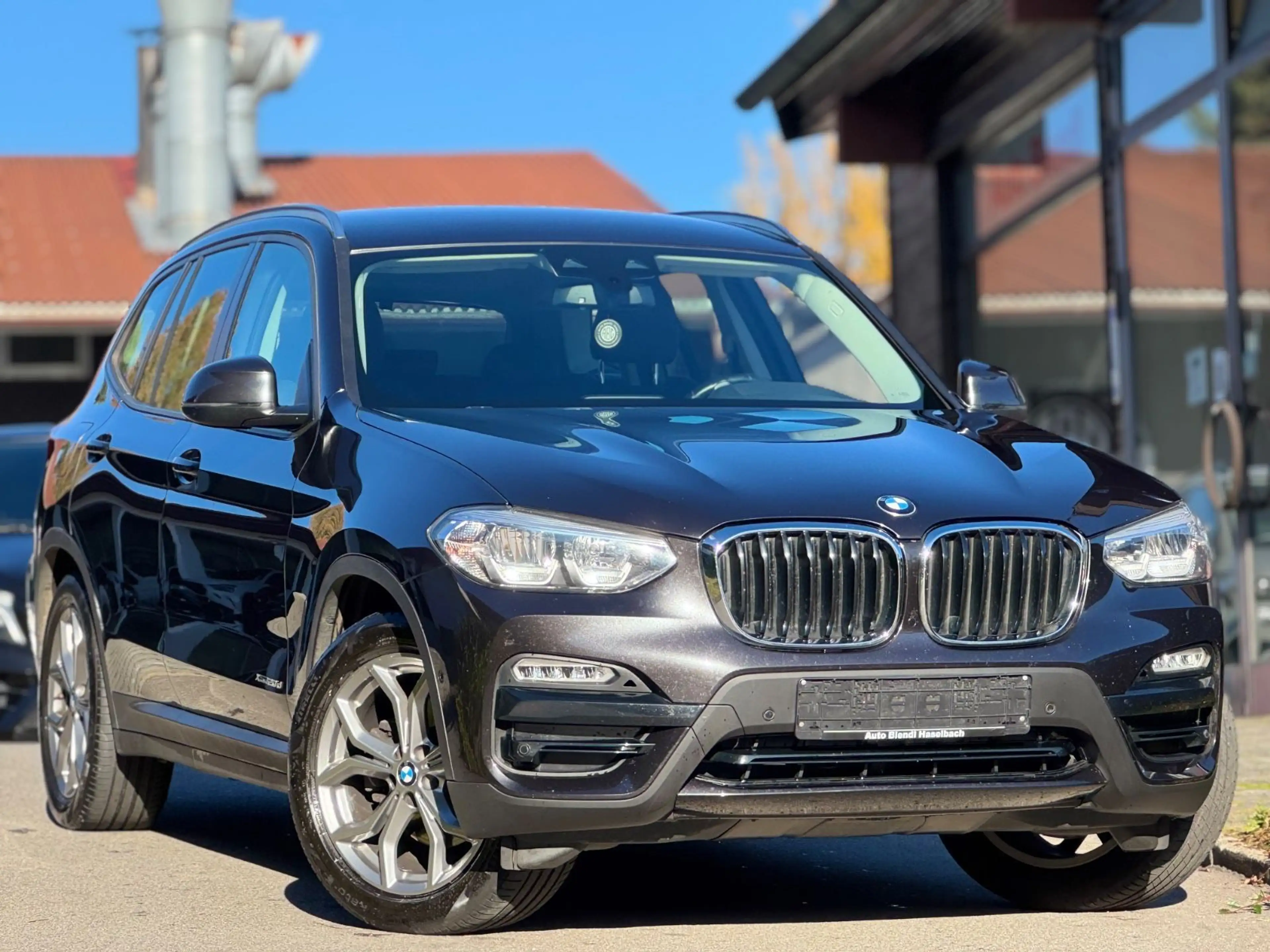 BMW X3 xDrive 20 d Advantage AHK
