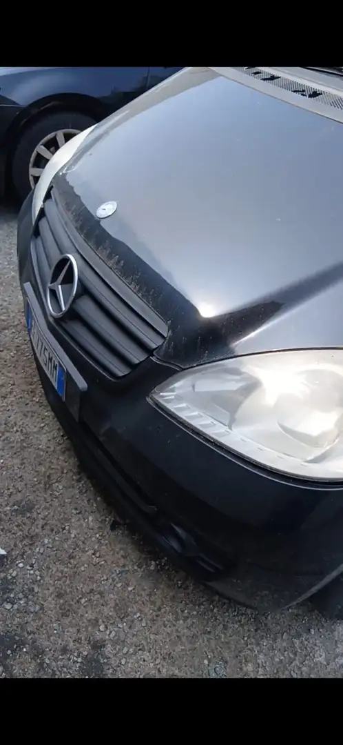 Mercedes-Benz 200 - 1