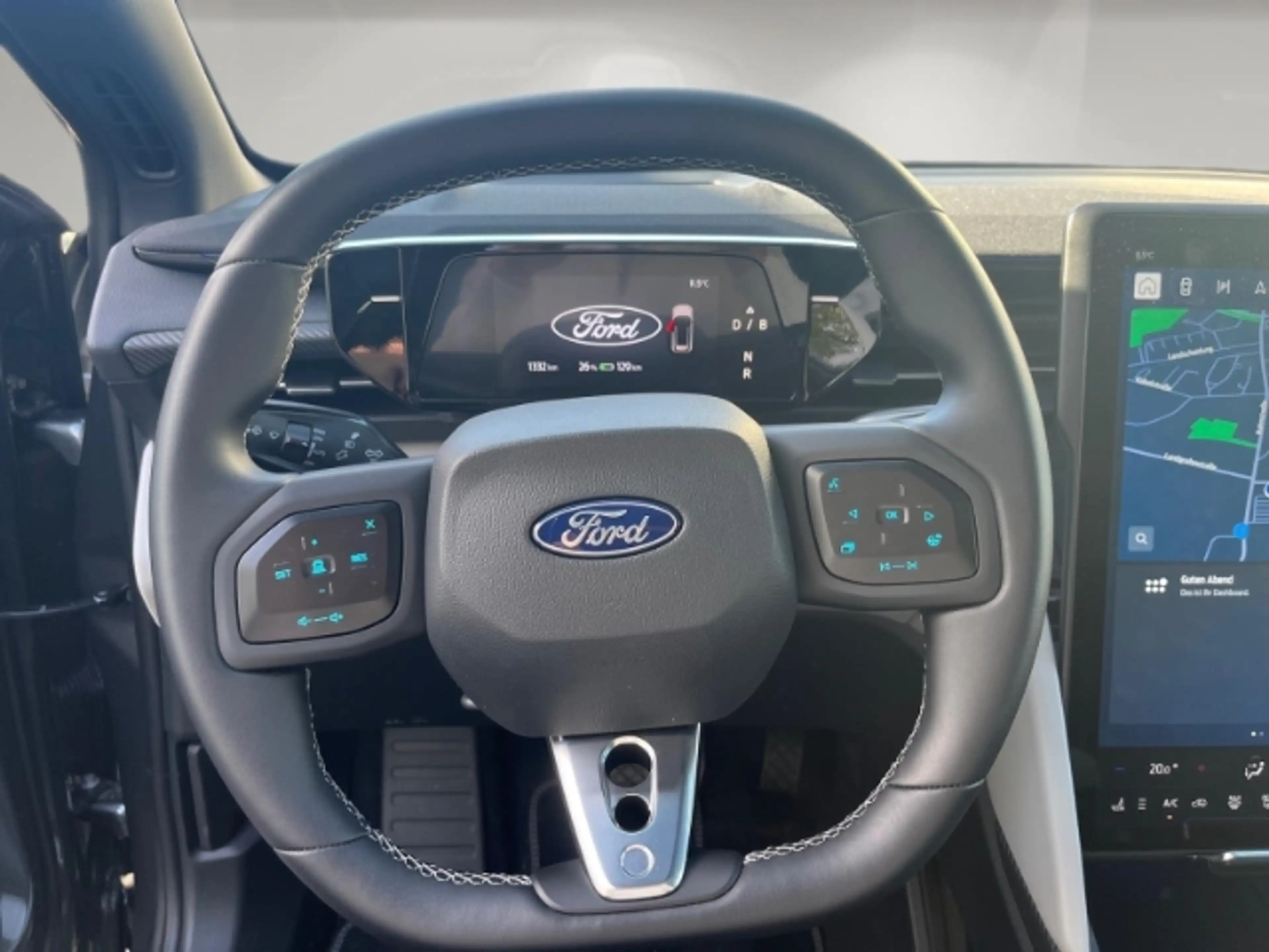 Ford Capri Premium 250 kW Dual-Motor AWD AHK-el. klappb. Pano — photo 10