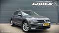 Volkswagen Tiguan 1.4 TSI Connected Series LED|PANO| Gris - thumbnail 2