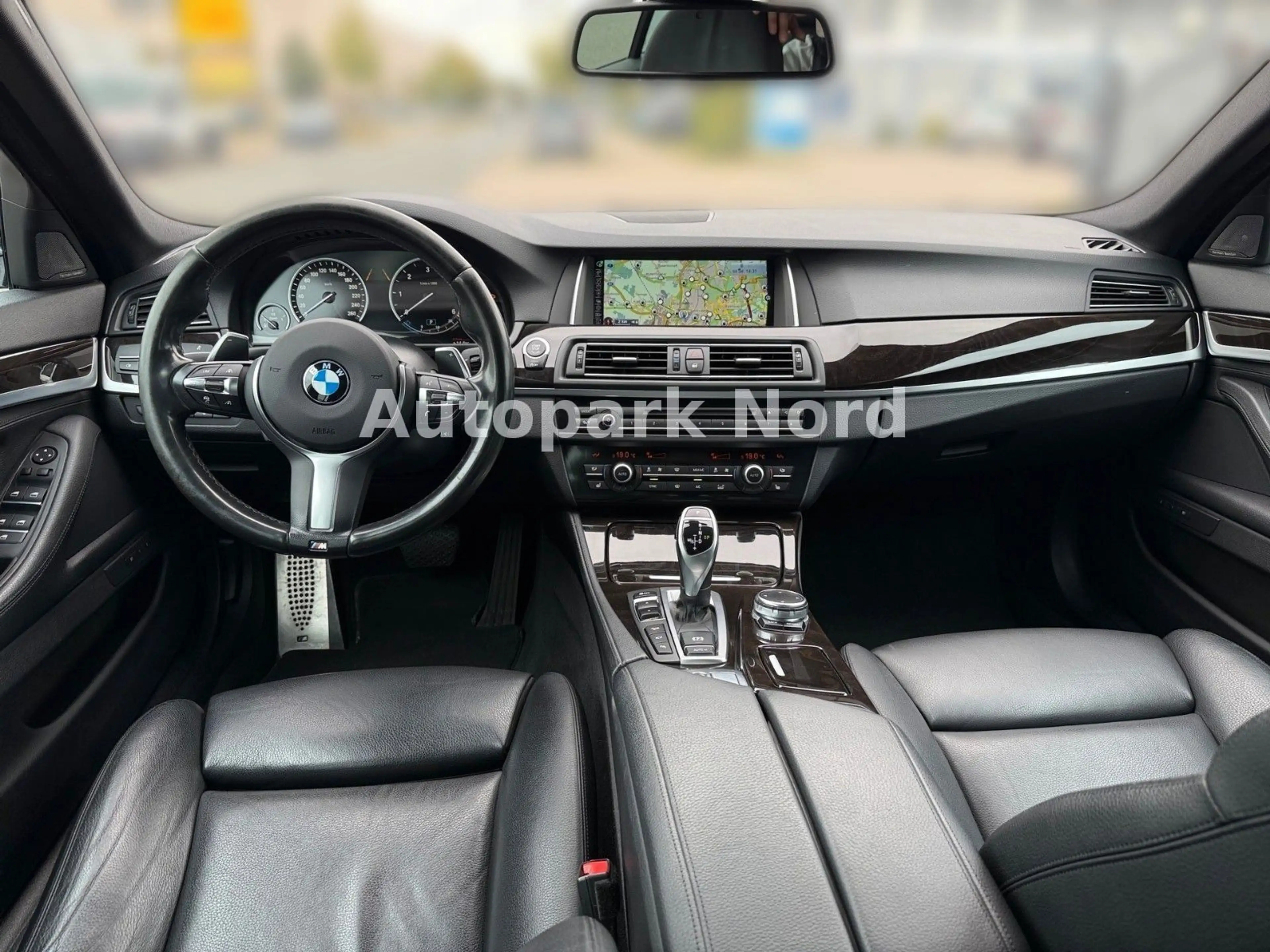 BMW 535 d xDrive Touring M-Sportpaket - VOLL — photo 9
