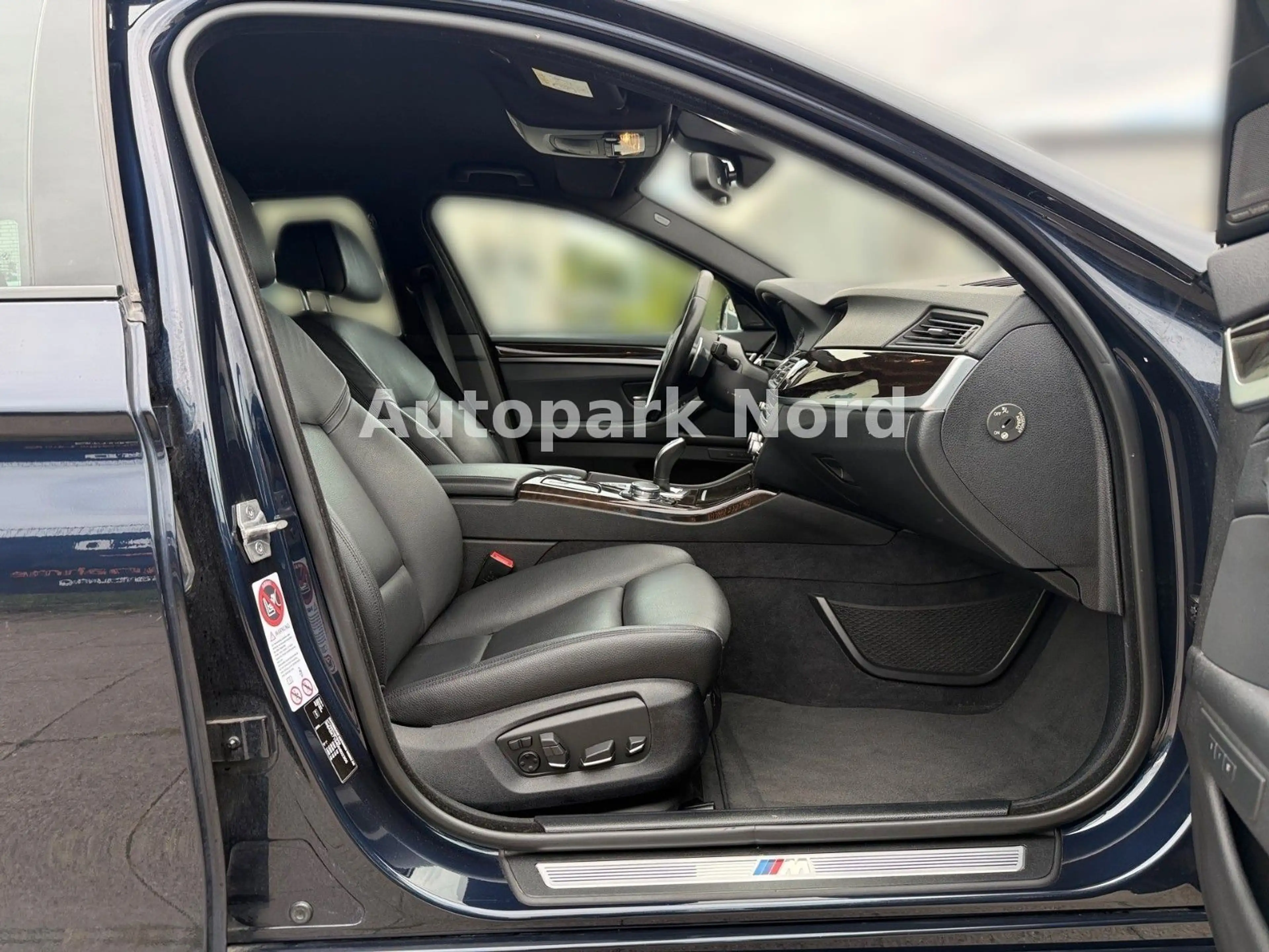BMW 535 d xDrive Touring M-Sportpaket - VOLL — photo 11