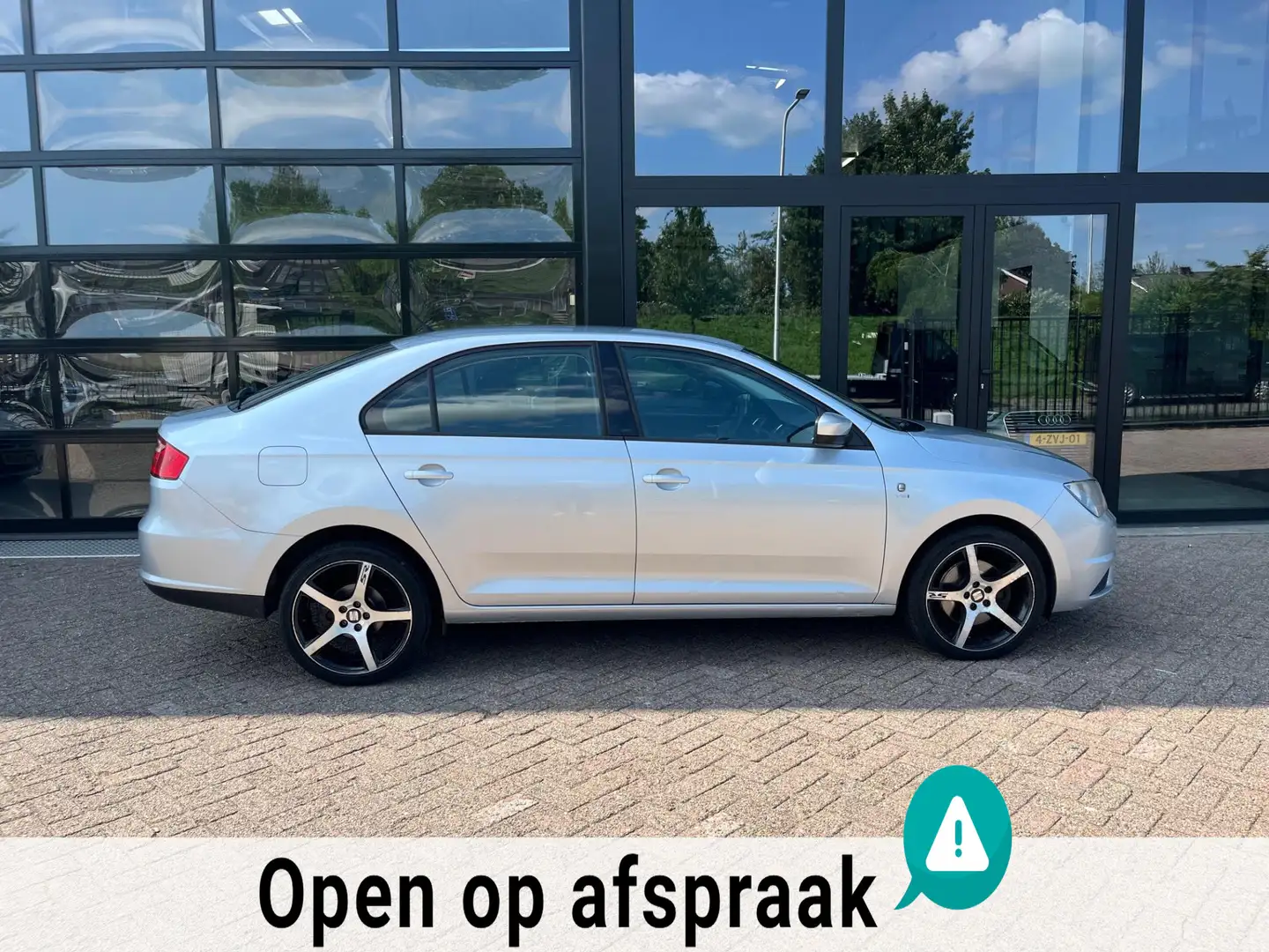 SEAT Toledo TSI Style, Navi, Airco, Stoelverwarming Szary - 2