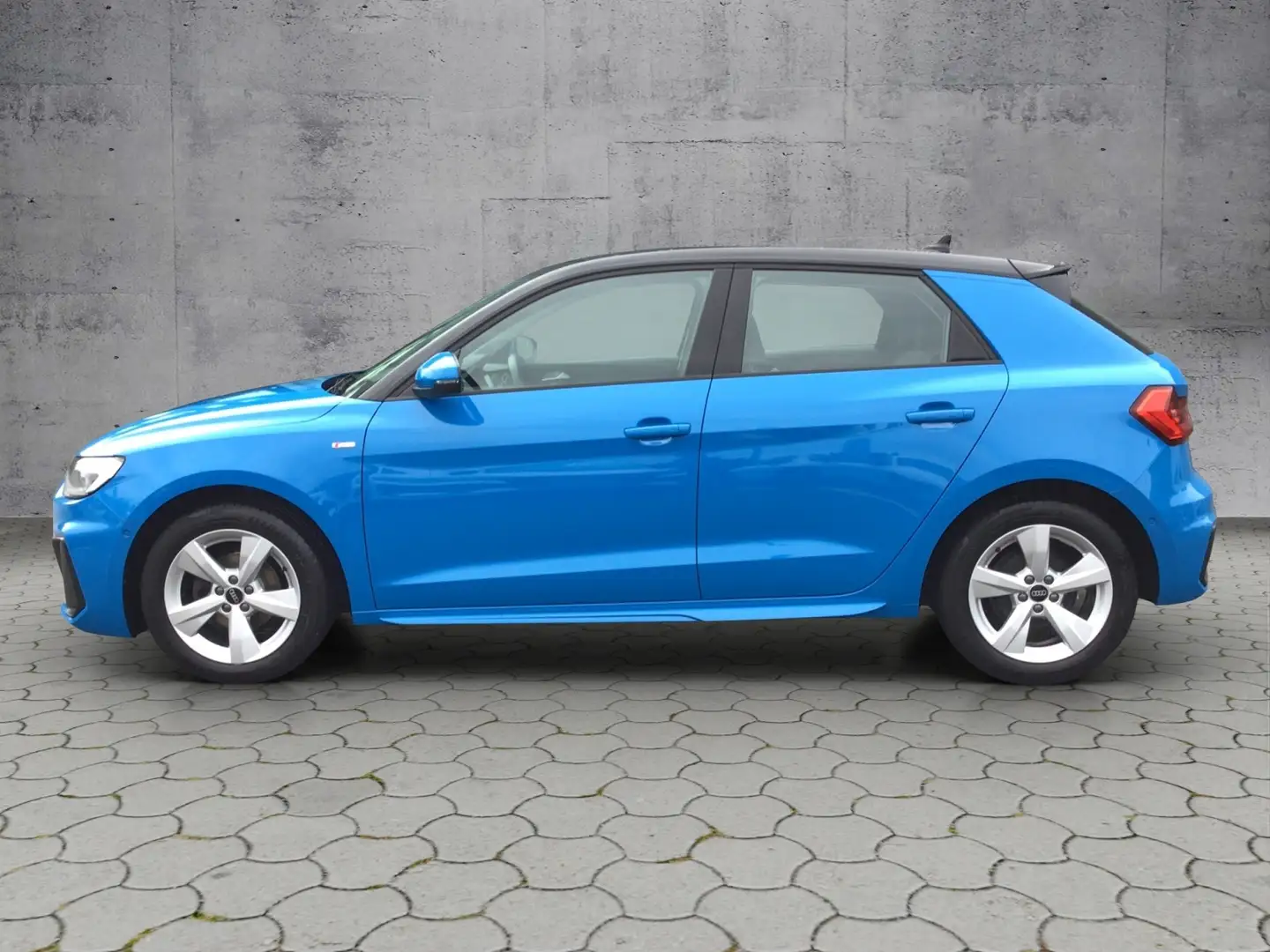Audi A1 Sportback S line 25 TFSI S-tronic LED/NAV/SHZ KLI Blau - 2
