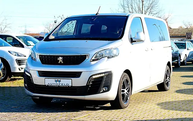 Peugeot Traveller Active L2/SHEFT/8SITZE/AHK/NAVI/RCAM