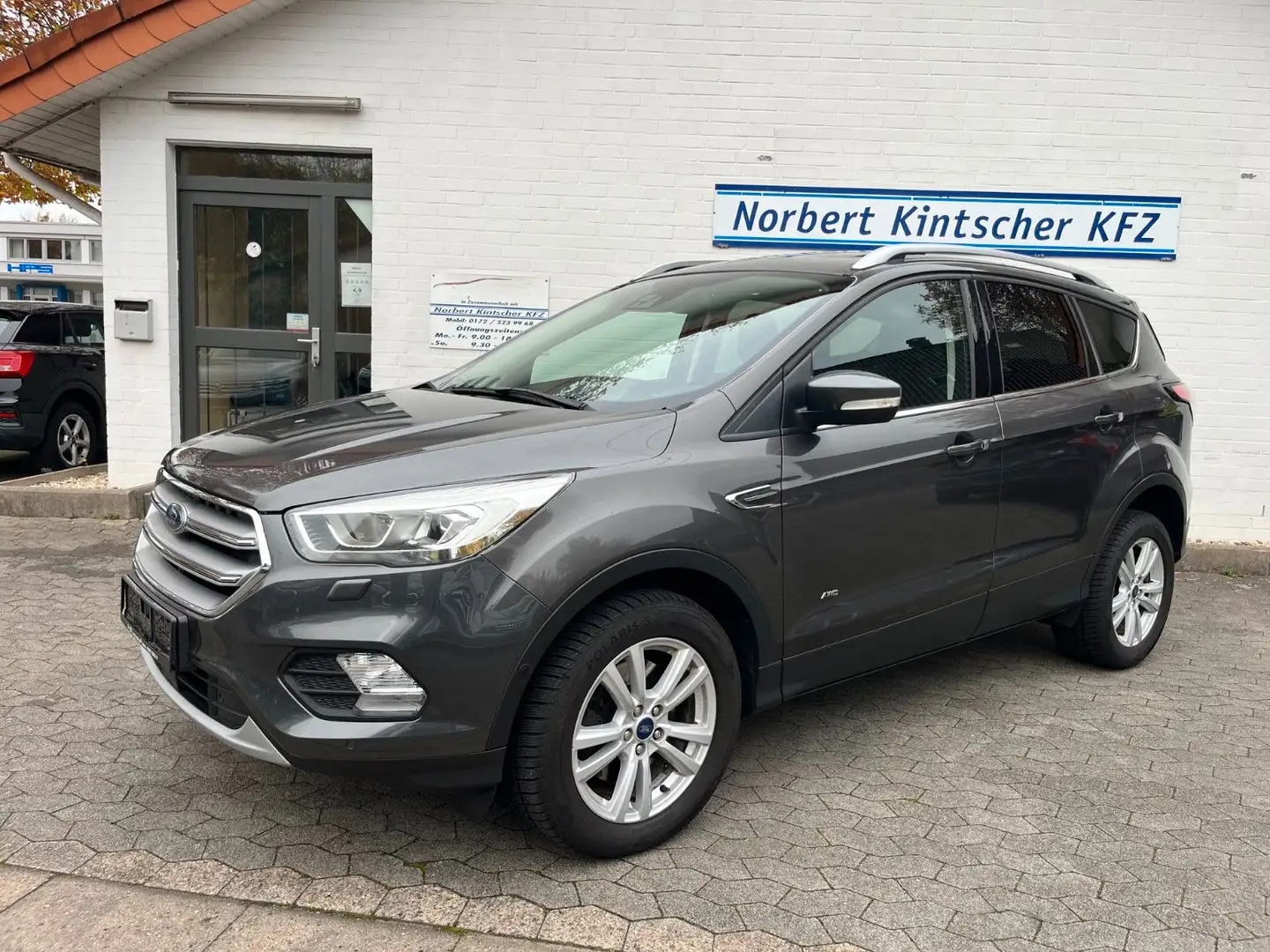 Ford Kuga Titanium4X4 Pano. Kamera Lenkradhz Keyless Gris - 1