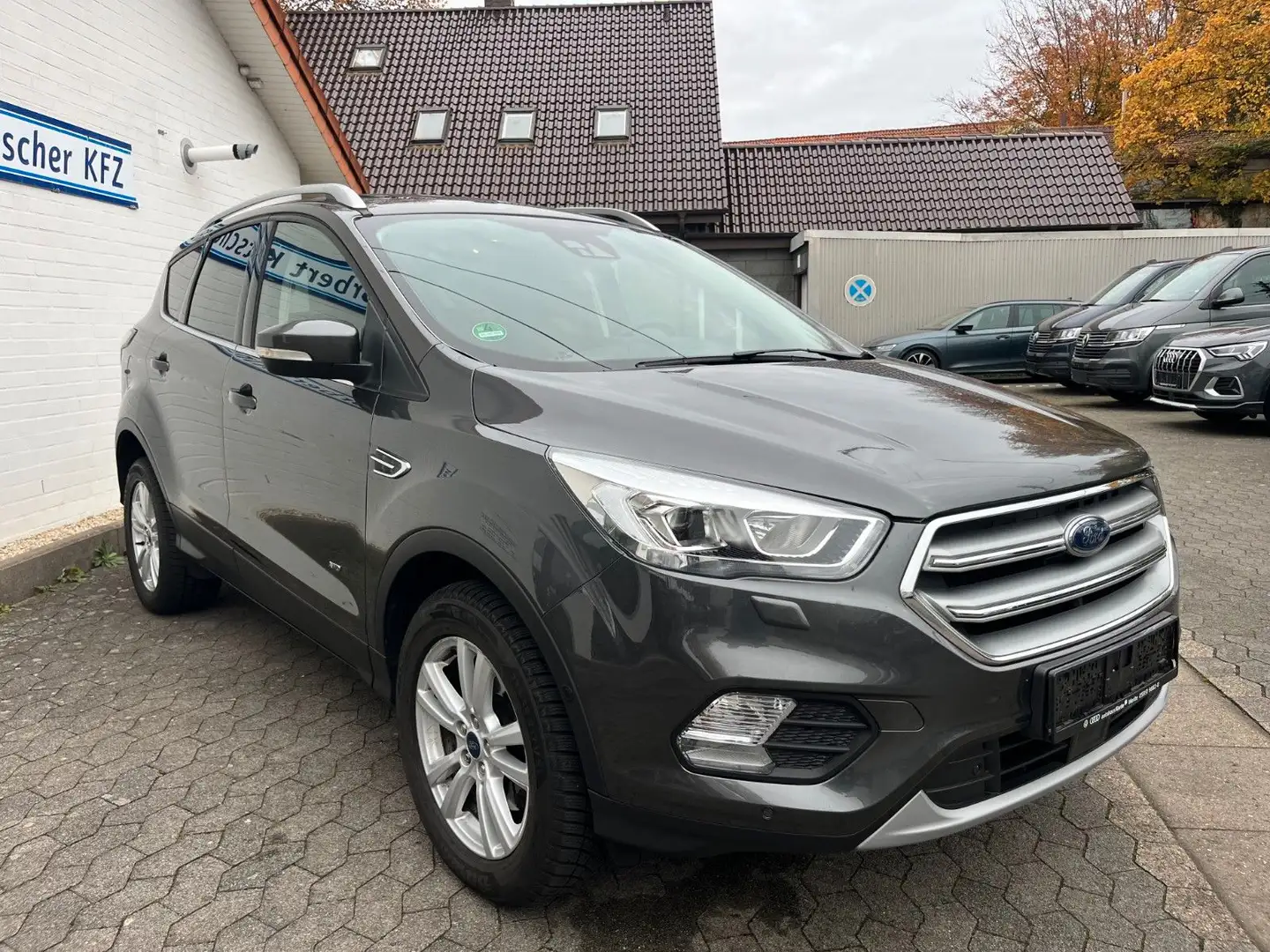 Ford Kuga Titanium4X4 Pano. Kamera Lenkradhz Keyless Gris - 2