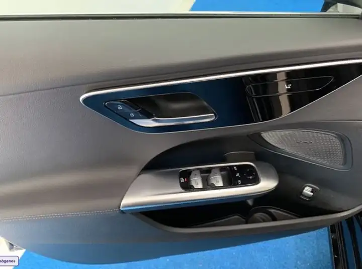 Mercedes-Benz Clase C 2023, foto 26