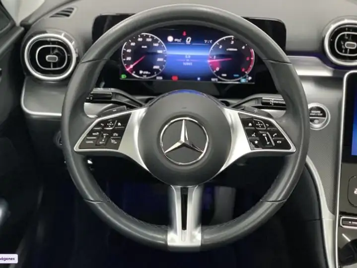 Mercedes-Benz Clase C 2023, foto 12