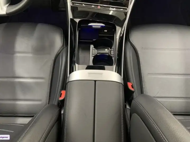 Mercedes-Benz Clase C 2023, foto 25
